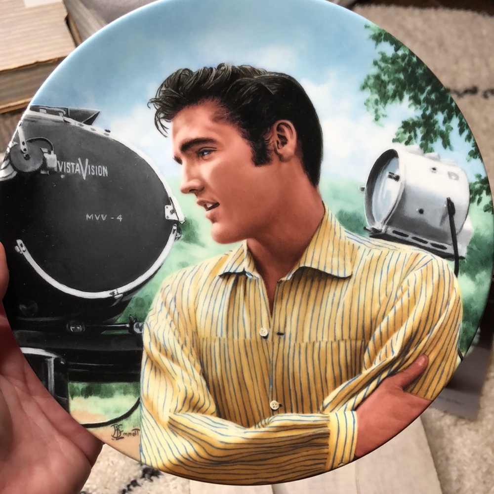 Elvis Presley Collectors Plate Hollywood 1990